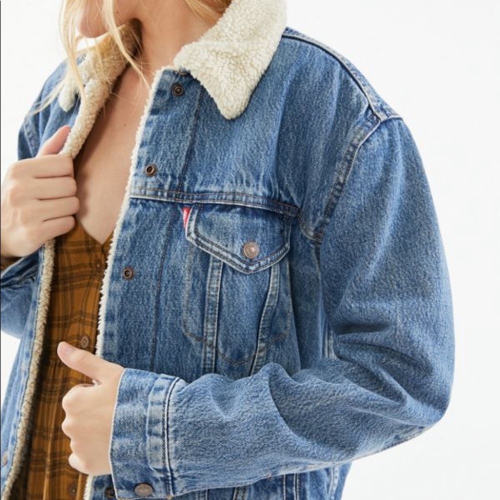 Levi’s Sherpa lined Ex-boyfriend Denim jacket